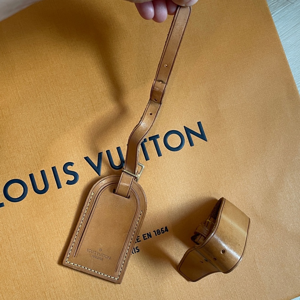 Louis Vuitton Brown Luggage Tag and Poignet - Picture 7 of 7